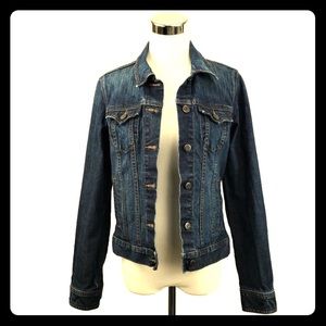 WOMEN’S BUTTON UP JEAN JACKET SIZE MEDIUM